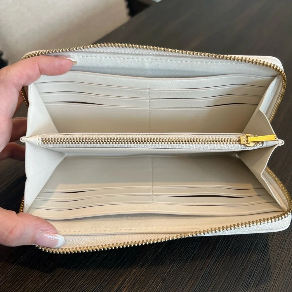 Coach Accordion Zip Wallet with Pillow Quilting
